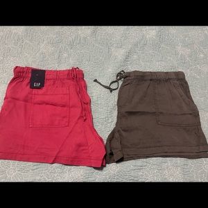 SOLD Womens 2xl cargo shorts brand new just didn’t fit me